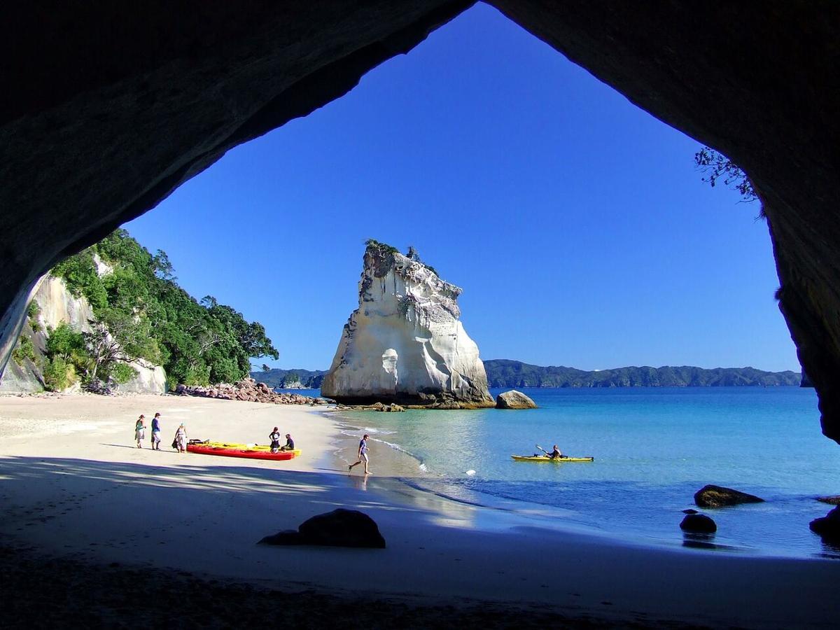 Ostello Tatahi Cove Back Packer Hahei Esterno foto